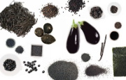 Buchcover und Innenansicht für das Buch: Kochen nach Farben. 12 Farben - 12 Menüs