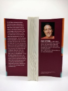 Buchcover und Innenansicht für das Buch: Don't Eat Me