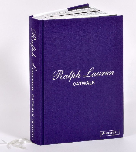 Buchcover und Innenansicht für das Buch: Ralph Lauren Catwalk. The Complete Collections