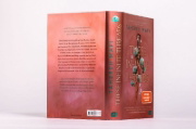 Buchcover und Innenansicht für das Buch: This Woven Kingdom