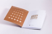 Buchcover und Innenansicht für das Buch: Brot backen in Perfektion mit Hefe