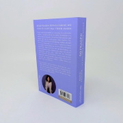 Buchcover und Innenansicht für das Buch: 50 Fragen, die das Leben leichter machen
