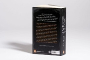Buchcover und Innenansicht für das Buch: If We Were Villains. Wenn aus Freunden Feinde werden
