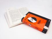 Buchcover und Innenansicht für das Buch: 1984. A Novel