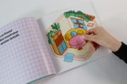 Buchcover und Innenansicht für das Buch: Cute & Cosy Sticker Rooms - Happy Home