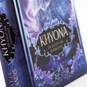 Buchcover und Innenansicht für das Buch: Khyona (2). Die Macht der Eisdrachen