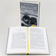Buchcover und Innenansicht für das Buch: Shuggie Bain