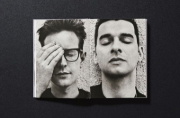 Buchcover und Innenansicht für das Buch: Depeche Mode by Anton Corbijn