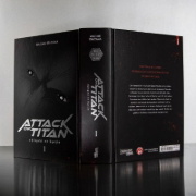 Buchcover und Innenansicht für das Buch: Shingeki no Kyojin