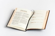 Buchcover und Innenansicht für das Buch: The Clear Habit Journal