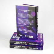 Buchcover und Innenansicht für das Buch: Mit alten Männern spiel' ich nicht