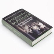 Buchcover und Innenansicht für das Buch: Dreihundert Männer