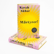 Buchcover und Innenansicht für das Buch: Martyr!