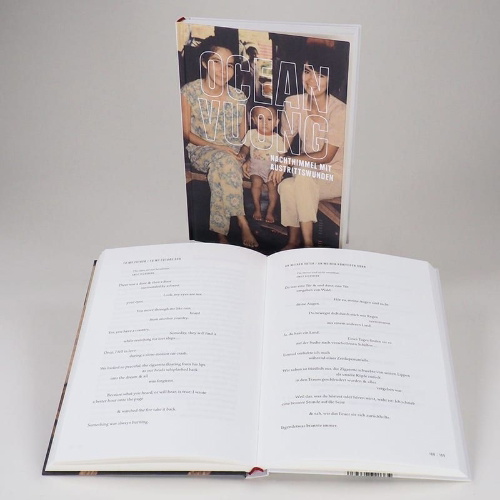 Buchcover und Innenansicht für das Buch: Nighsky with Exit Wounds
