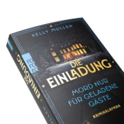 Buchcover und Innenansicht für das Buch: This Is Not a Game
