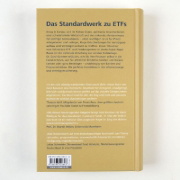 Buchcover und Innenansicht für das Buch: Souverän investieren mit Indexfonds und ETFs
