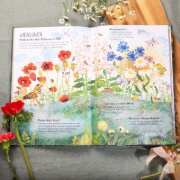 Buchcover und Innenansicht für das Buch: The Big Book of Blooms
