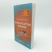 Buchcover und Innenansicht für das Buch: Schallplattensommer