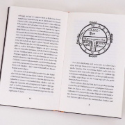 Buchcover und Innenansicht für das Buch: Test
