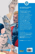 Buchcover und Innenansicht für das Buch: Identity Crisis #1-#7