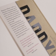 Buchcover und Innenansicht für das Buch: DADDY