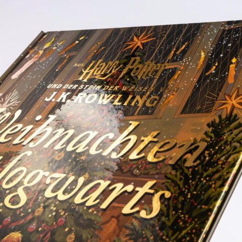 Buchcover und Innenansicht für das Buch: Christmas at Hogwarts