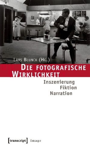 Buchcover und Innenansicht für das Buch: Die fotografische Wirklichkeit