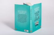 Buchcover und Innenansicht für das Buch: Nach uns das Leben