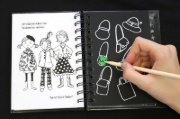 Buchcover und Innenansicht für das Buch: Kreativ-Kratzel Pocket Art: Fashion