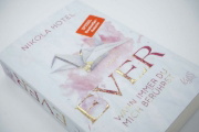 Buchcover und Innenansicht für das Buch: Ever - Wann immer du mich berührst
