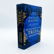 Buchcover und Innenansicht für das Buch: A Thousand Ships