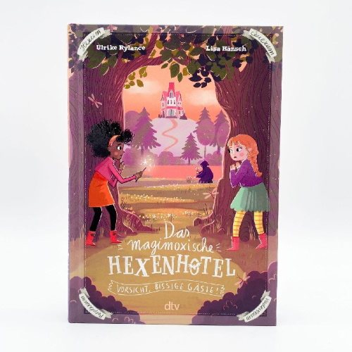 Buchcover und Innenansicht für das Buch: Das magimoxische Hexenhotel - Vorsicht, bissige Gäste!