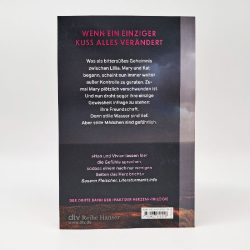 Buchcover und Innenansicht für das Buch: Ashes to Ashes