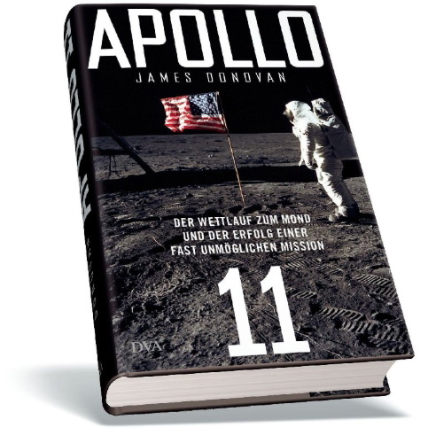 Buchcover und Innenansicht für das Buch: Shoot for the Moon. The Space Race and the Extraordinary Voyage of Apollo 11
