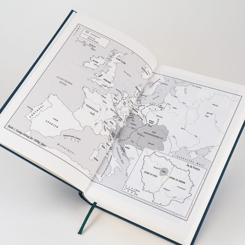 Buchcover und Innenansicht für das Buch: The Europeans. Three Lives and the Making of a Cosmopolitan Culture