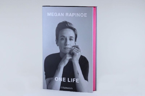 Buchcover und Innenansicht für das Buch: One Life