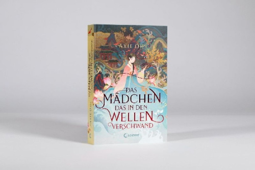 Buchcover und Innenansicht für das Buch: The Girl Who Fell Beneath The Sea