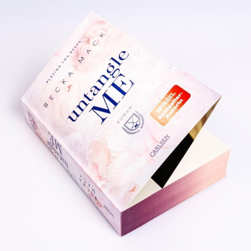 Buchcover und Innenansicht für das Buch: Unravel Me