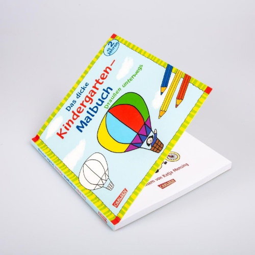 Buchcover und Innenansicht für das Buch: Das dicke Kindergarten-Malbuch: Draußen unterwegs