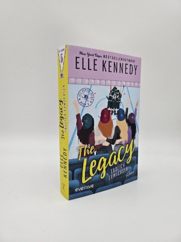 Buchcover und Innenansicht für das Buch: The Legacy