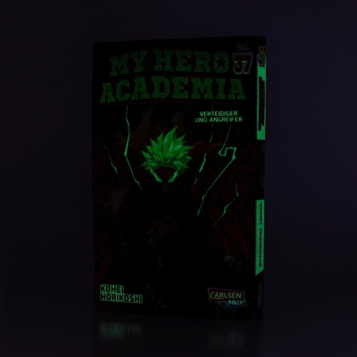 Buchcover und Innenansicht für das Buch: Boku no Hero Academia