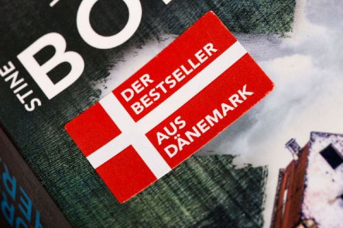 Buchcover und Innenansicht für das Buch: For Barnets Bedste (1)