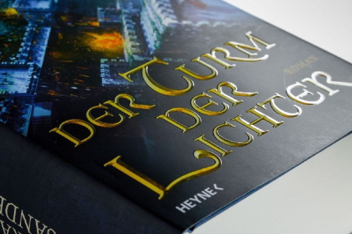 Buchcover und Innenansicht für das Buch: The Rhythm of War - The Stormlight Archive, Book 4 (Part 2)