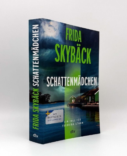 Buchcover und Innenansicht für das Buch: Skuggvarg
