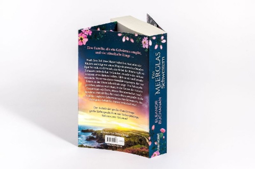 Buchcover und Innenansicht für das Buch: The Sea Stone Sisters