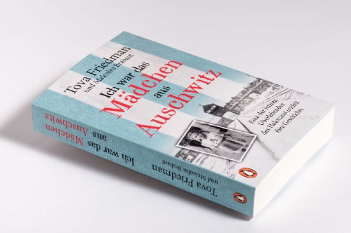 Buchcover und Innenansicht für das Buch: The Daughter of Auschwitz