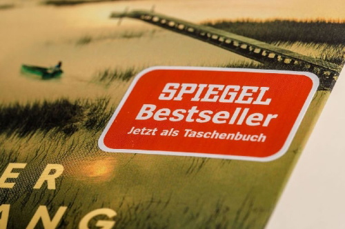 Buchcover und Innenansicht für das Buch: Der Gesang der Flusskrebse